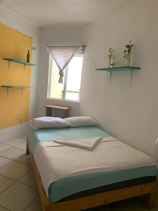 Brisamar Guesthouse Пуэрто-Эскондидо Экстерьер фото